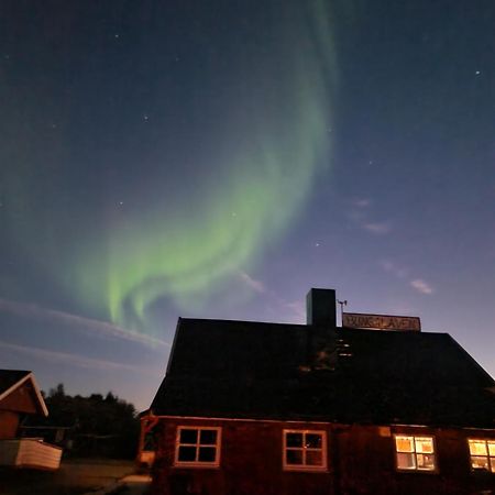 Bungalaven Lodge As Borselv Exterior photo