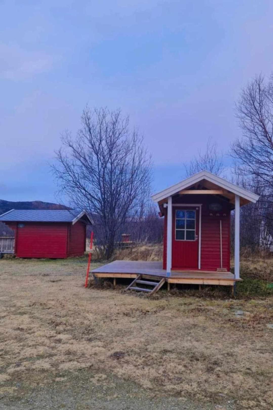 Bungalaven Lodge As Borselv Exterior photo