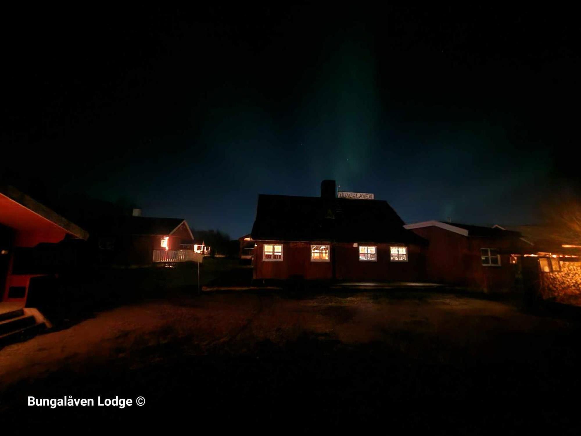 Bungalaven Lodge As Borselv Exterior photo